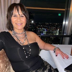 Meet your Posher, Sylvia